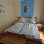 Adria Stuben 3*