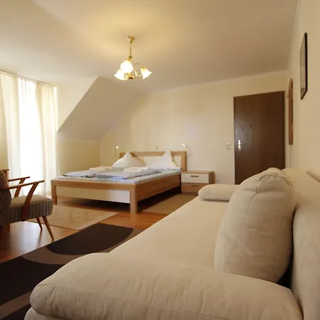 فندق Adria Stuben Urbar (Mayen-Koblenz)