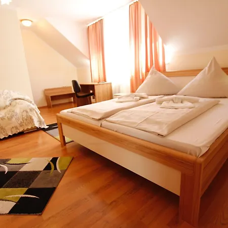 Adria Stuben فندق Urbar (Mayen-Koblenz)