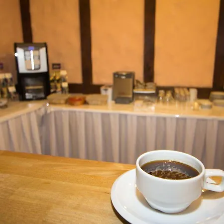 Adria Stuben فندق 3*