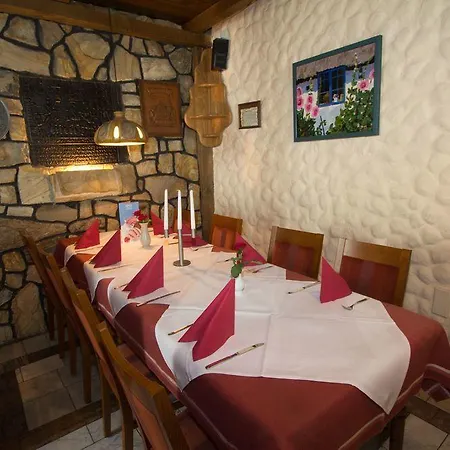 Adria Stuben 3*