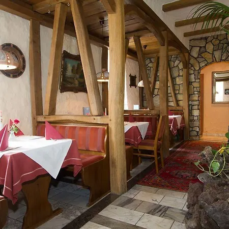 Adria Stuben فندق