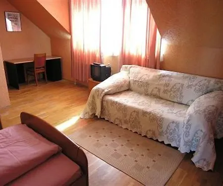 Adria Stuben Otel Urbar (Mayen-Koblenz)